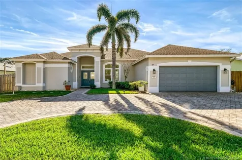 8120 SE Crossrip Street Hobe Sound FL 33455