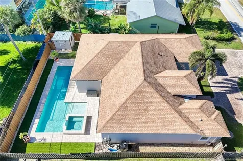 8120 SE Crossrip Street Hobe Sound FL 33455