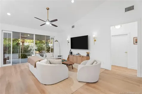 9355 SE Mercury Street Hobe Sound FL 33455