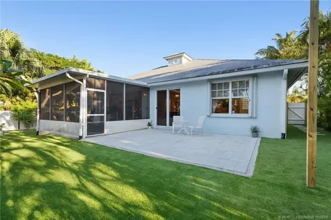 9355 SE Mercury Street Hobe Sound FL 33455