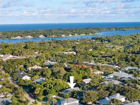 9355 SE Mercury Street Hobe Sound FL 33455