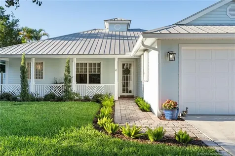 9355 SE Mercury Street Hobe Sound FL 33455