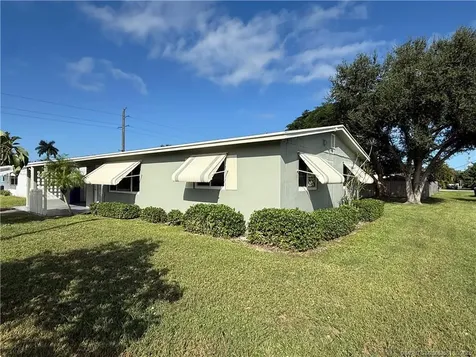 2519 SE Madison Street Stuart FL 34997