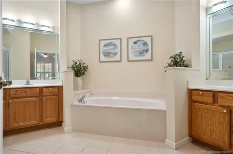 691 NW Red Pine Way Jensen Beach FL 34957