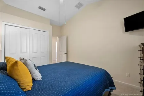 691 NW Red Pine Way Jensen Beach FL 34957