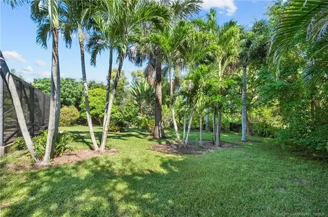 691 NW Red Pine Way Jensen Beach FL 34957