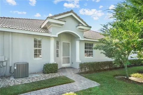 691 NW Red Pine Way Jensen Beach FL 34957