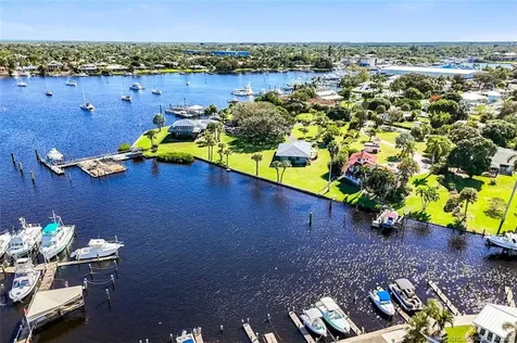 4300 SE Saint Lucie Boulevard Stuart FL 34997