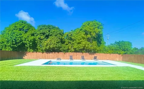 1302 SE Belcrest Street Port St Lucie FL 34952