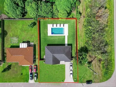 1302 SE Belcrest Street Port St Lucie FL 34952