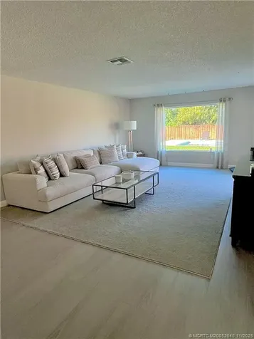 1302 SE Belcrest Street Port St Lucie FL 34952