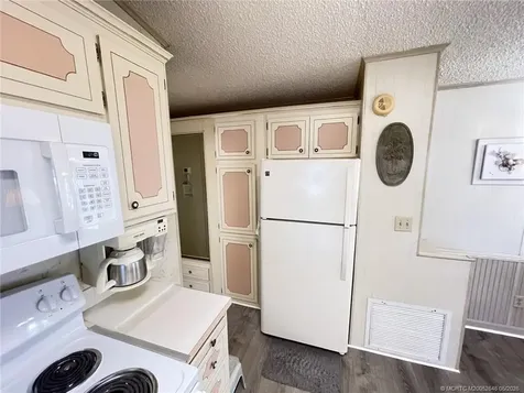 943 Nettles Boulevard Jensen Beach FL 34957