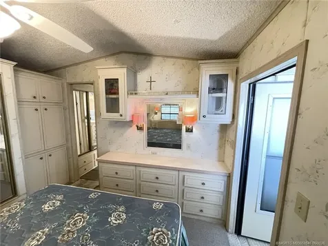 943 Nettles Boulevard Jensen Beach FL 34957
