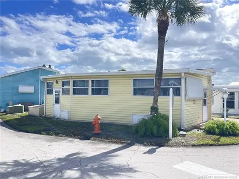 943 Nettles Boulevard Jensen Beach FL 34957