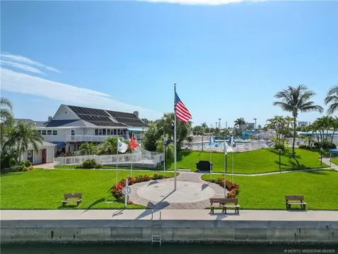 943 Nettles Boulevard Jensen Beach FL 34957