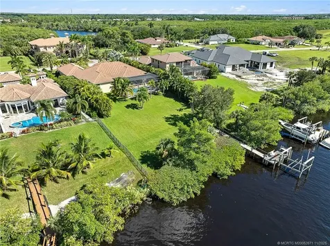 109 SE Fiore Bello Port St Lucie FL 34952