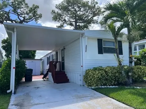 6315 S Ash Lane Lantana FL 33462