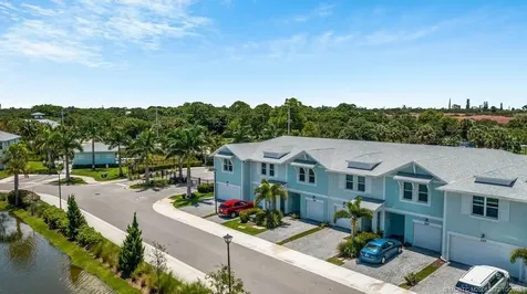 325 SE Halifax Lane Stuart FL 34994