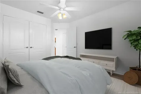 569 SW Saint Martins Cove Port St Lucie FL 34986