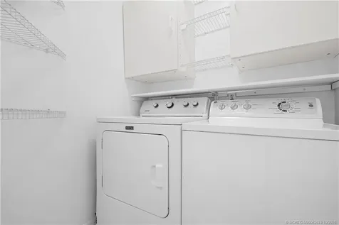 569 SW Saint Martins Cove Port St Lucie FL 34986