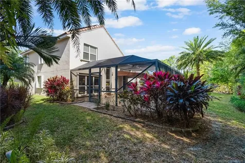 569 SW Saint Martins Cove Port St Lucie FL 34986