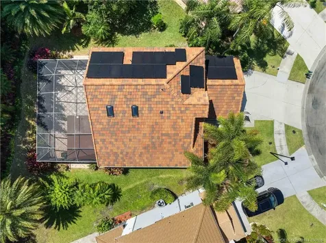 569 SW Saint Martins Cove Port St Lucie FL 34986