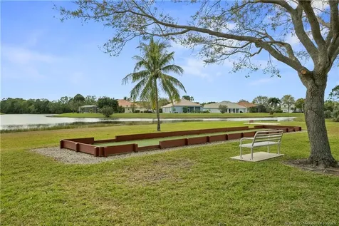 569 SW Saint Martins Cove Port St Lucie FL 34986