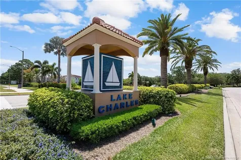 569 SW Saint Martins Cove Port St Lucie FL 34986