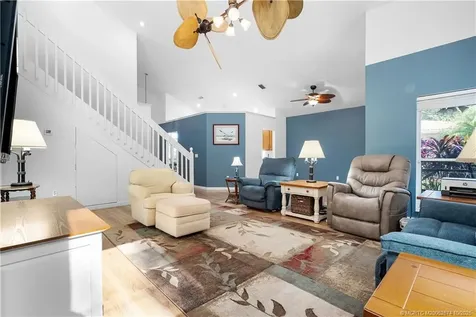 569 SW Saint Martins Cove Port St Lucie FL 34986