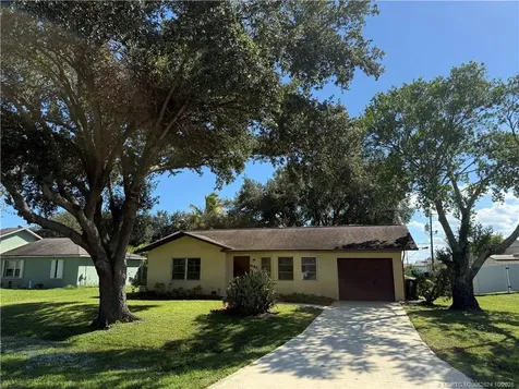 442 SW Lucero Drive Port St Lucie FL 34983