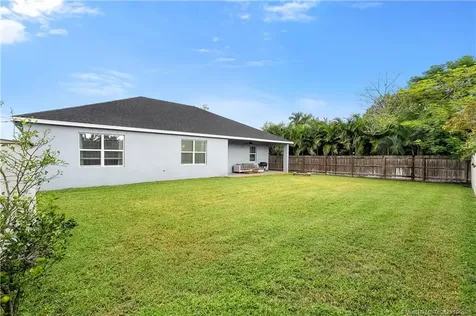 1084 SW Benchor Avenue Port St Lucie FL 34953