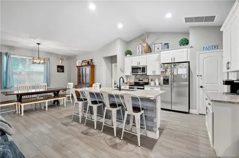 1084 SW Benchor Avenue Port St Lucie FL 34953