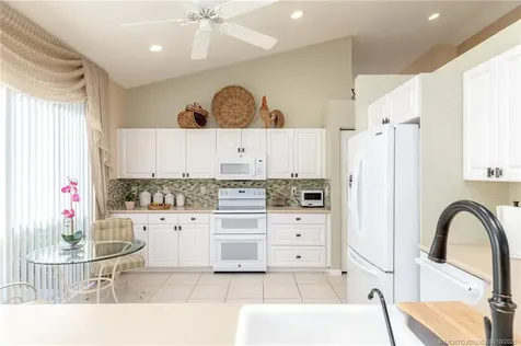 1640 SE Shelburnie Way Port St Lucie FL 34952