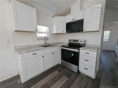 2423 NE Palm Avenue Jensen Beach FL 34957