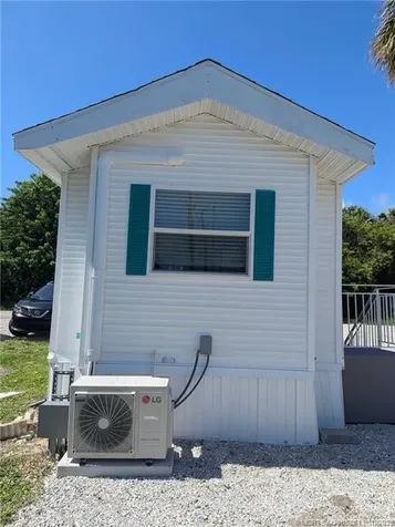 2423 NE Palm Avenue Jensen Beach FL 34957