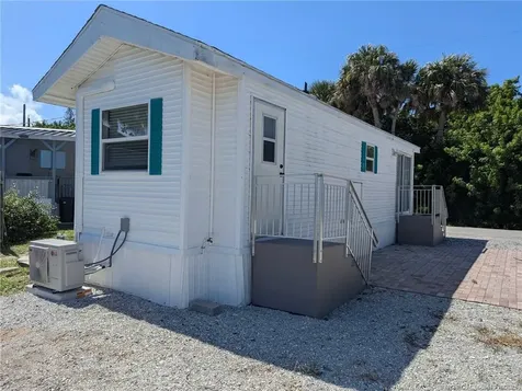 2423 NE Palm Avenue Jensen Beach FL 34957