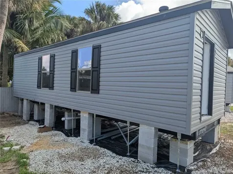 2423 NE Palm Avenue Jensen Beach FL 34957