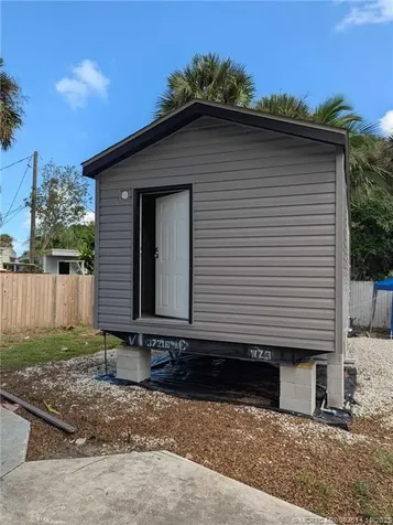 2423 NE Palm Avenue Jensen Beach FL 34957