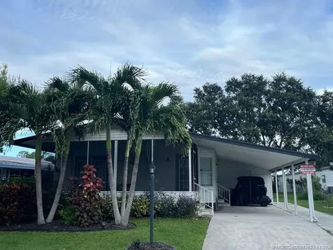 14532 SW Divot Drive Indiantown FL 34956