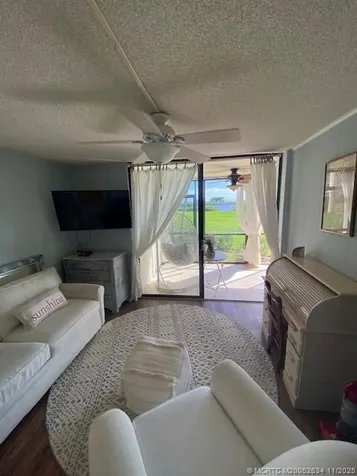 3432 NE Causeway Boulevard NE Jensen Beach FL 34957