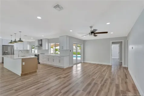 351 Country Club Drive Jupiter FL 33469