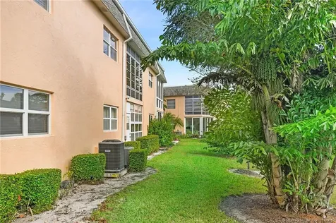 2950 SE Ocean Boulevard Stuart FL 34996