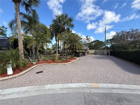 80 NW Putter Pointe Port St Lucie FL 34986