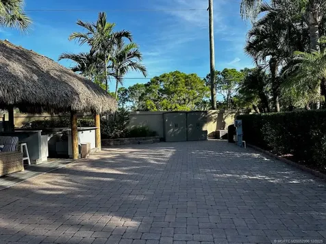 80 NW Putter Pointe Port St Lucie FL 34986