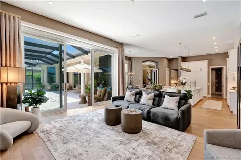 7701 SE Manhasset Place Hobe Sound FL 33455