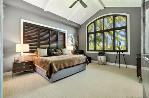 7701 SE Manhasset Place Hobe Sound FL 33455