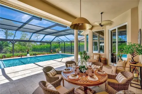 7701 SE Manhasset Place Hobe Sound FL 33455