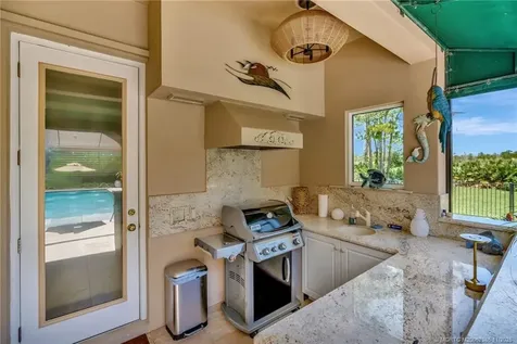 7701 SE Manhasset Place Hobe Sound FL 33455