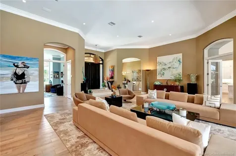 7701 SE Manhasset Place Hobe Sound FL 33455