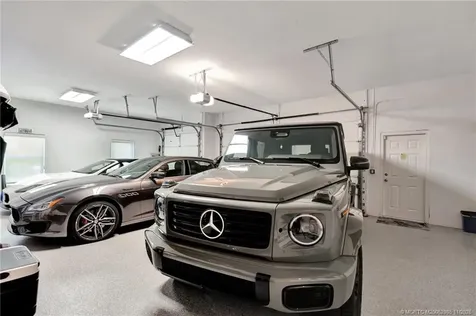 7701 SE Manhasset Place Hobe Sound FL 33455